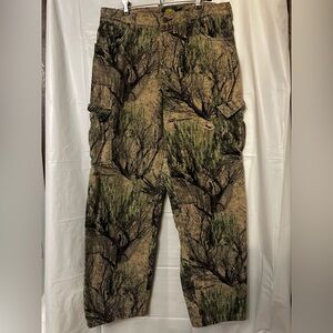 Cabelas camo pants. Size 34 Regular